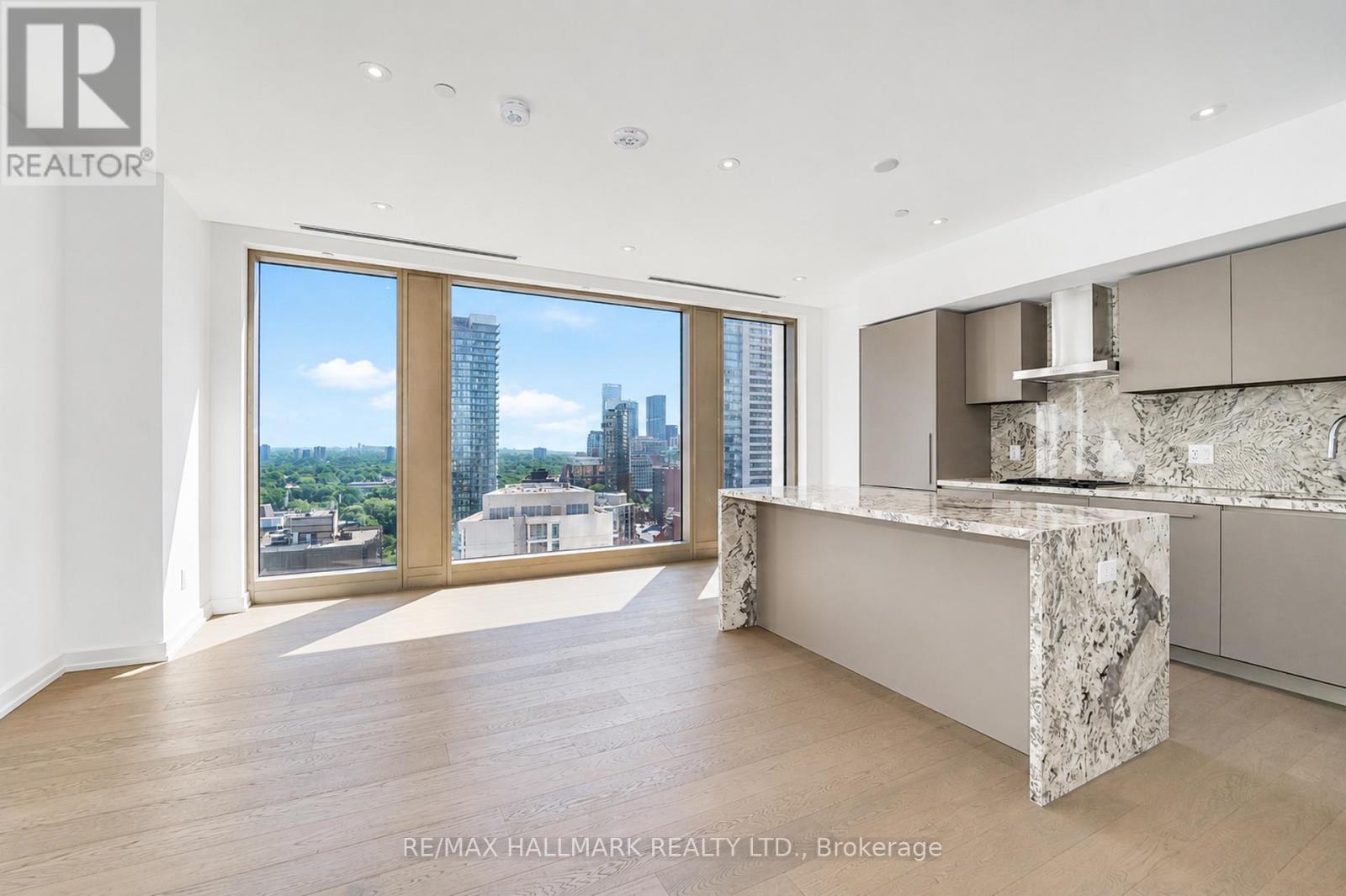 1901 - 1315 Bay Street, Toronto, Ontario  M5R 2C4 - Photo 2 - C13501914