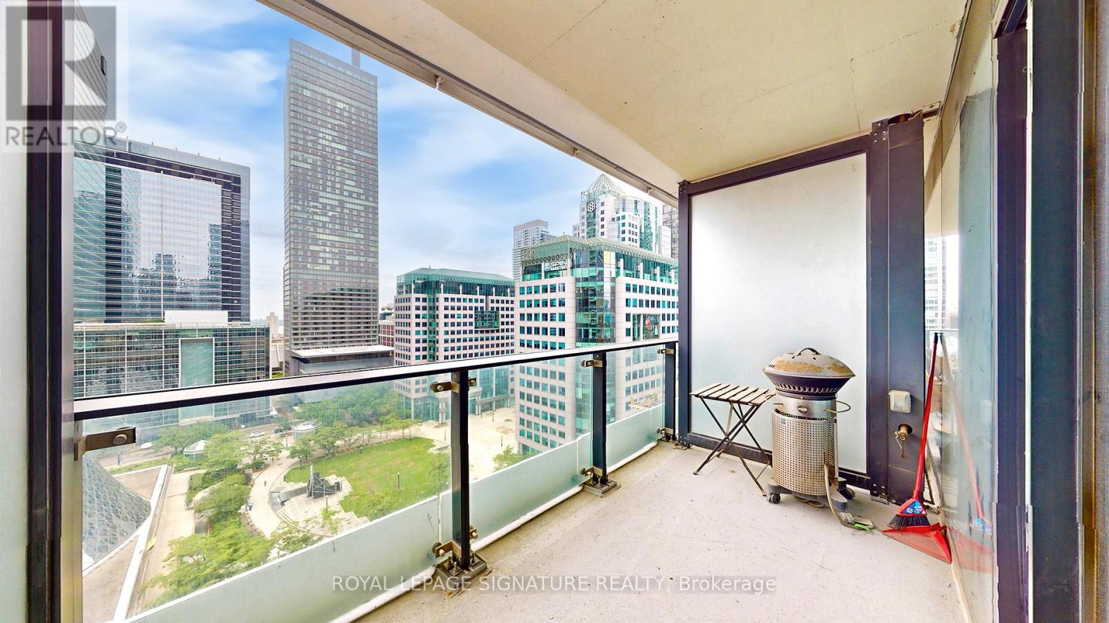 1406 - 224 King Street W, Toronto, Ontario  M5H 0A6 - Photo 16 - C13501970