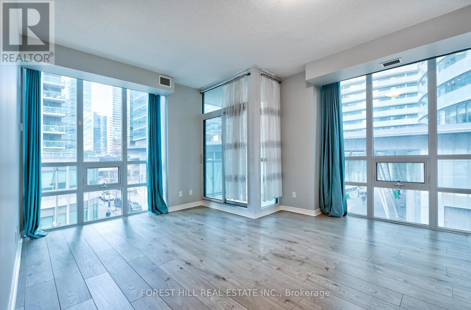 306 - 19 Grand Trunk Crescent, Toronto, Ontario  M5J 3A3 - Photo 11 - C13502020
