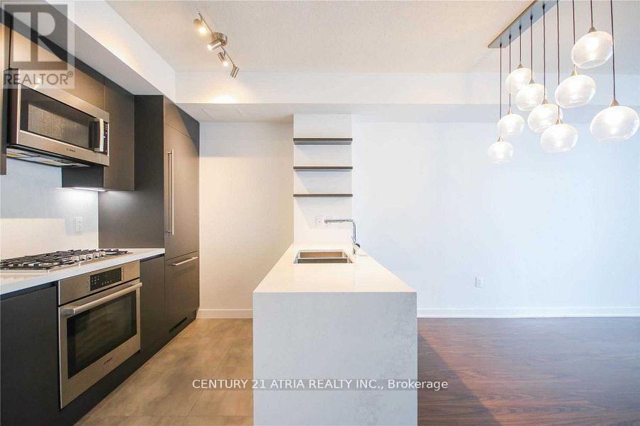 618 - 9 Spadina Avenue, Toronto, Ontario  M5V 3V5 - Photo 2 - C13502074