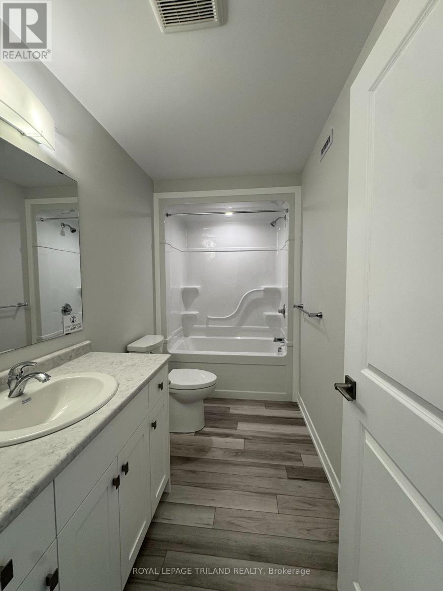 163 Styles Drive, St. Thomas, Ontario  N5R 0R1 - Photo 11 - X12606484