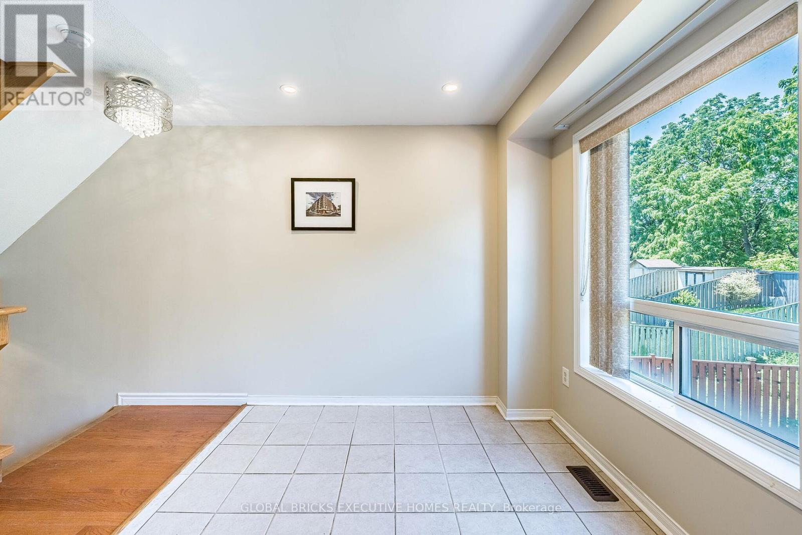 124 Conn Smythe Drive, Toronto, Ontario  M1J 3P5 - Photo 12 - E13501942
