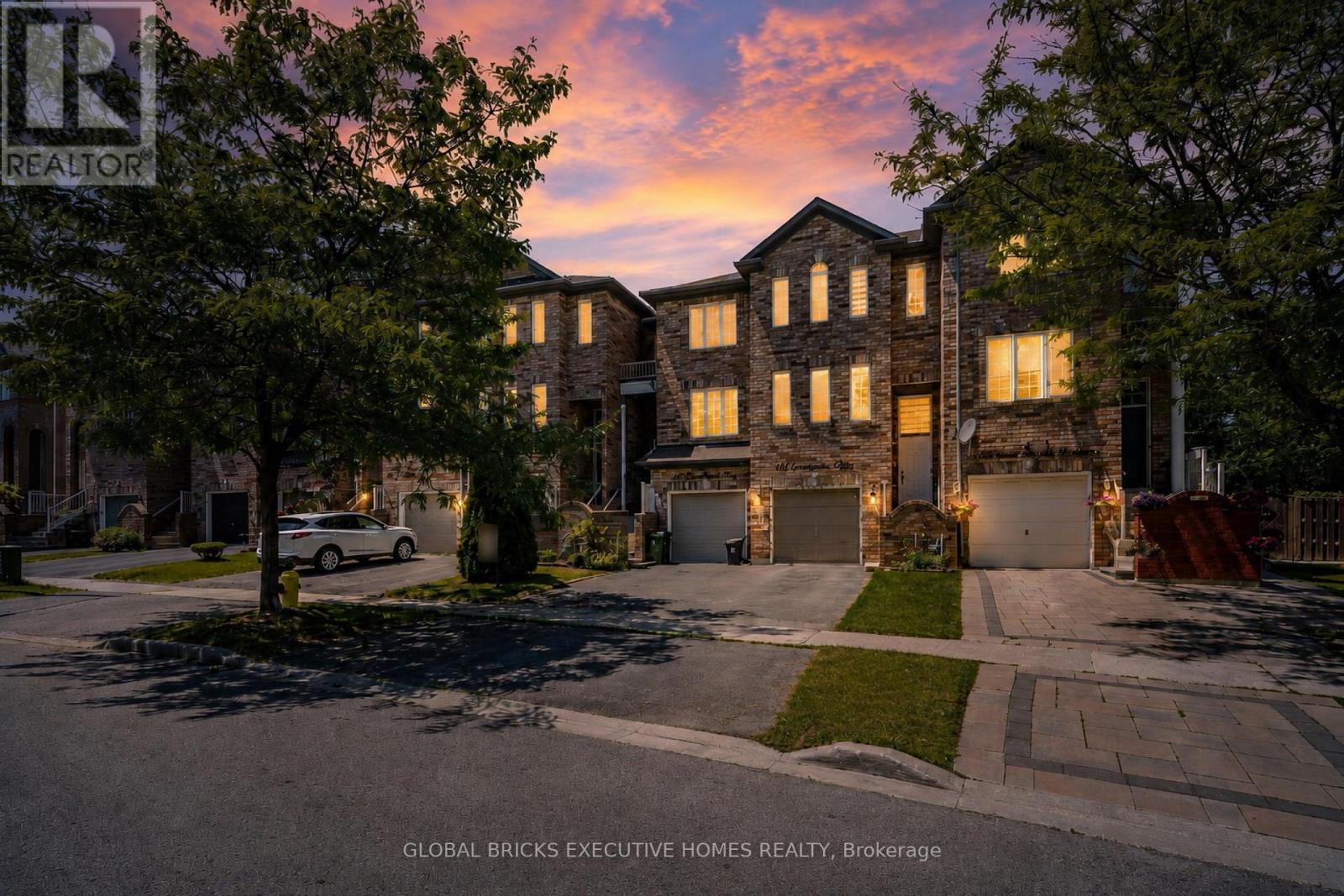 124 Conn Smythe Drive, Toronto, Ontario  M1J 3P5 - Photo 2 - E13501942