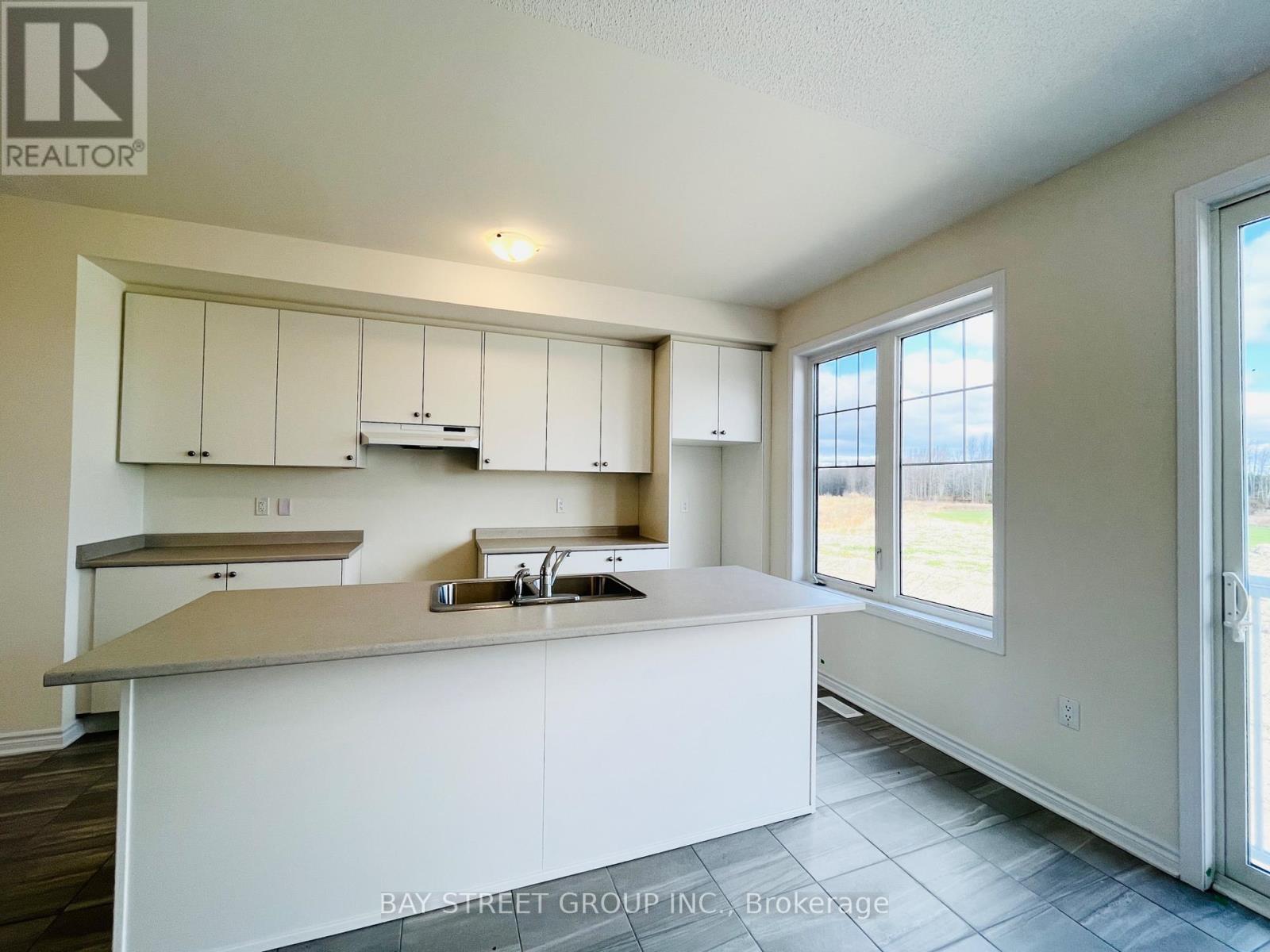 78 Sandhill Crane Drive, Wasaga Beach, Ontario  L9Z 0J6 - Photo 20 - S13502052