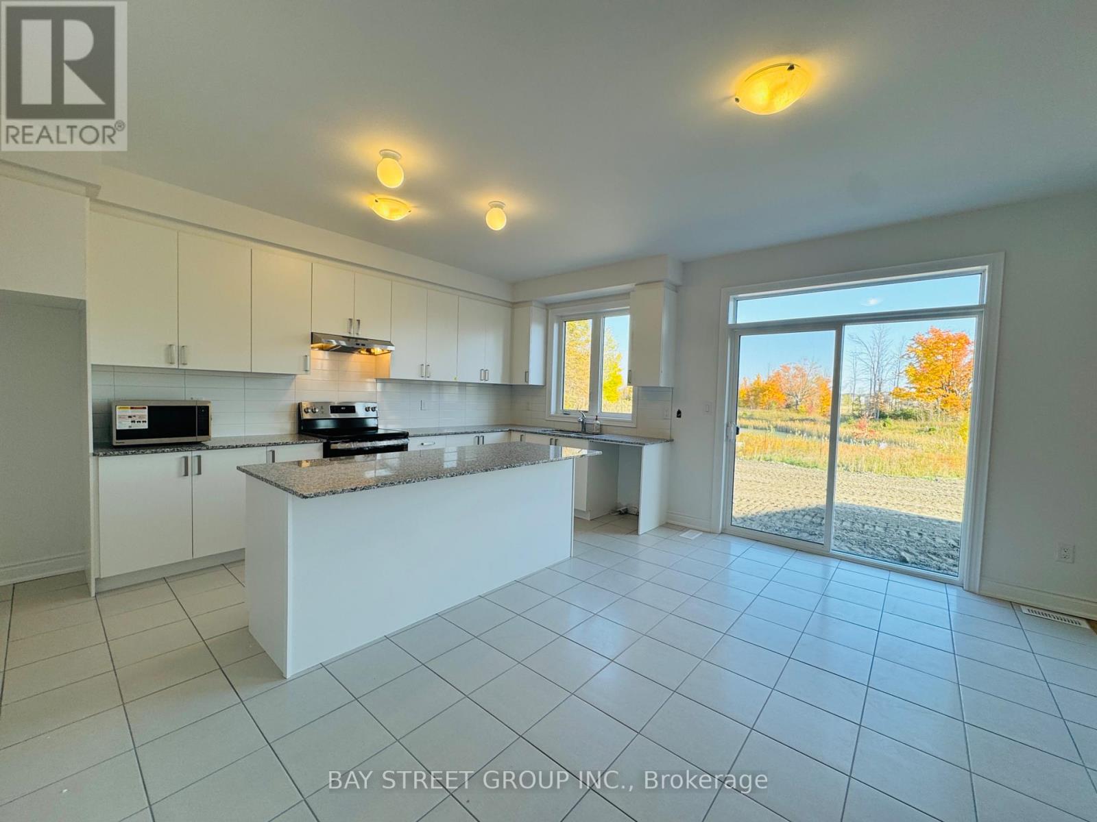 78 Sandhill Crane Drive, Wasaga Beach, Ontario  L9Z 0J6 - Photo 4 - S13502052