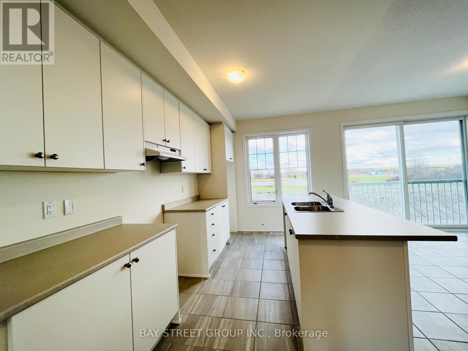 78 Sandhill Crane Drive, Wasaga Beach, Ontario  L9Z 0J6 - Photo 9 - S13502052