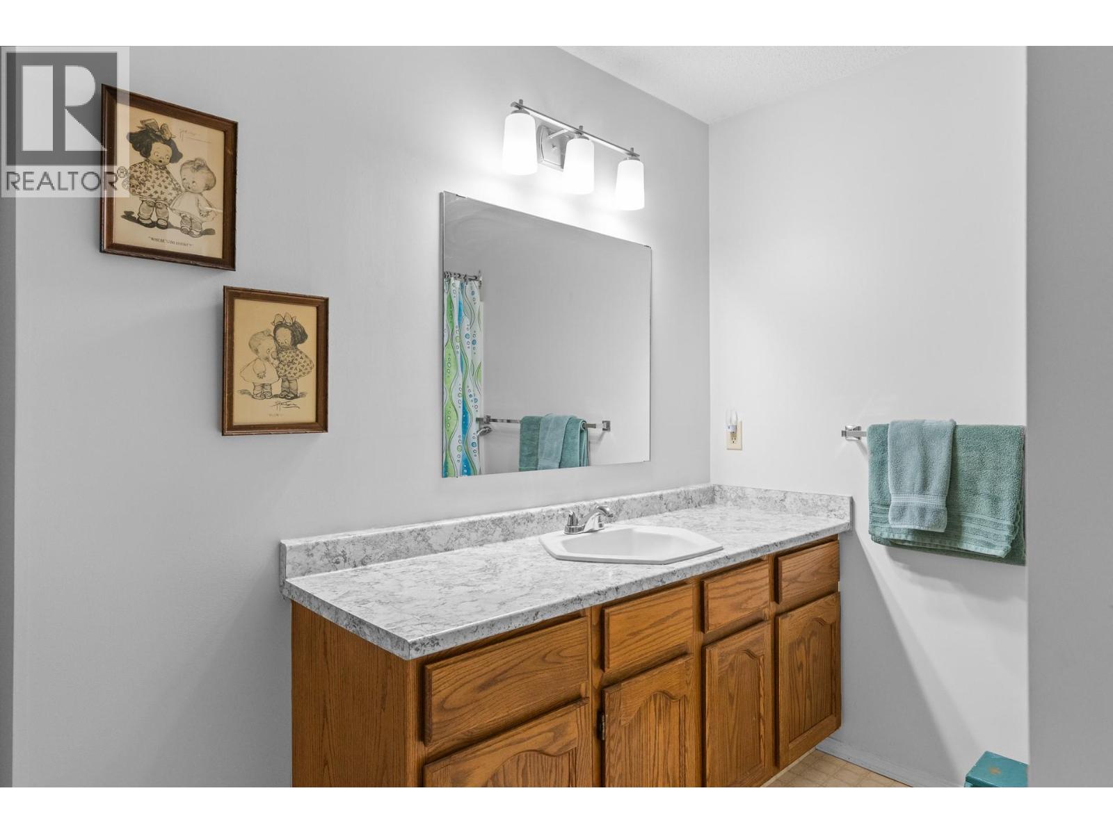 3885 Spiers Road, Kelowna, British Columbia  V1W 4B2 - Photo 47 - 10392804