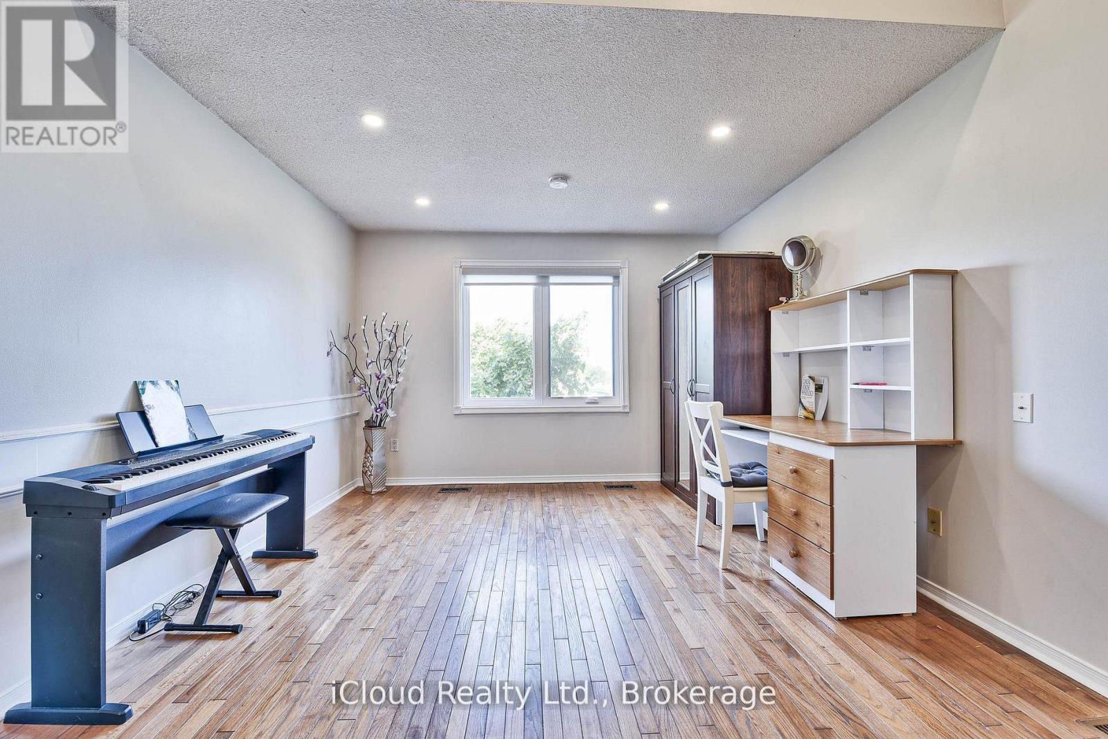 14 Timberlane Drive, Brampton, Ontario  L6Y 3Y3 - Photo 5 - W13502014