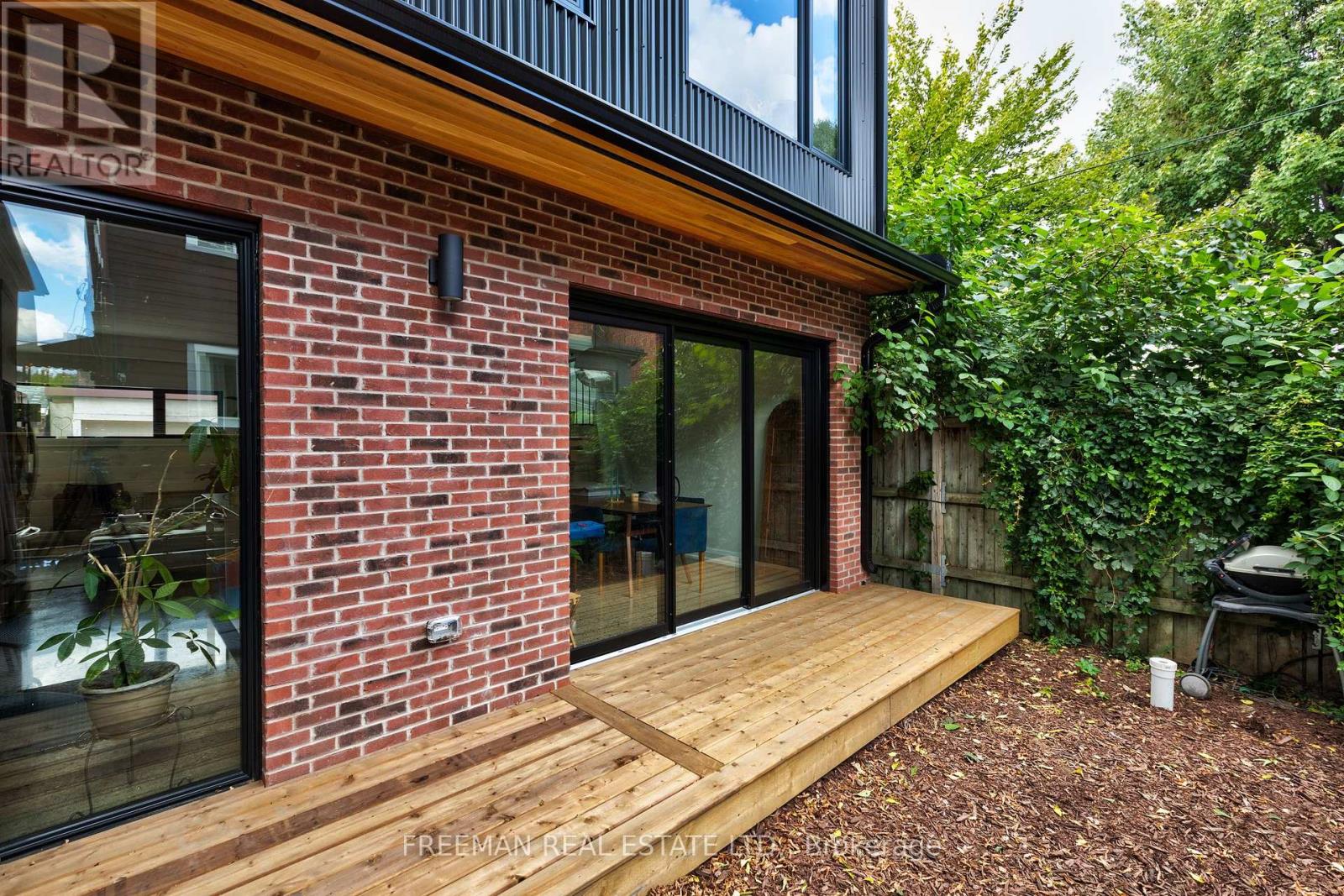 Laneway Home - 642 Gladstone Avenue, Toronto, Ontario  M6H 3J4 - Photo 6 - W13502016