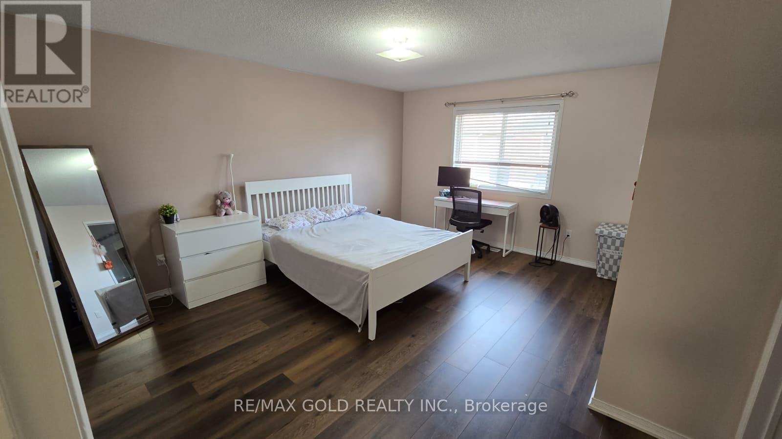 50 Hollingsworth Circle, Brampton, Ontario  L7A 0J7 - Photo 10 - W13502028