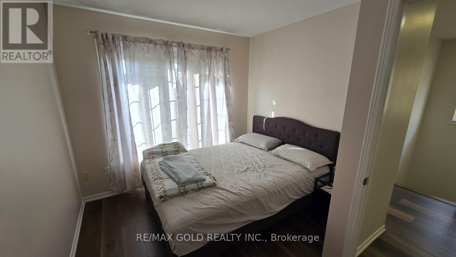 50 Hollingsworth Circle, Brampton, Ontario  L7A 0J7 - Photo 12 - W13502028