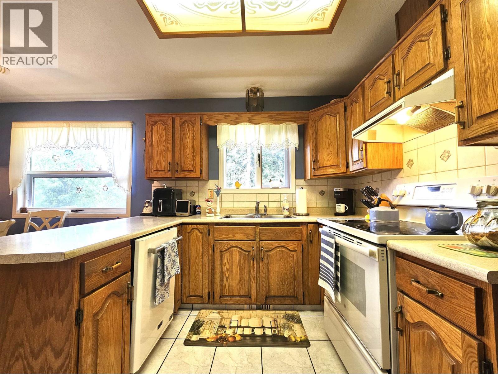 5858 Chief Lake Road, Prince George, British Columbia  V2K 5H1 - Photo 14 - R3140746