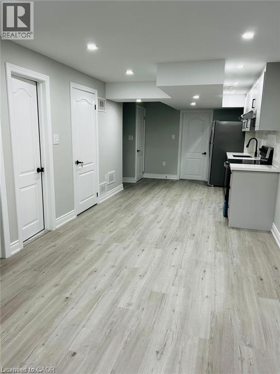 216 Woodbine (Basement) Avenue, Kitchener, Ontario  N2R 1Y5 - Photo 3 - 40843823