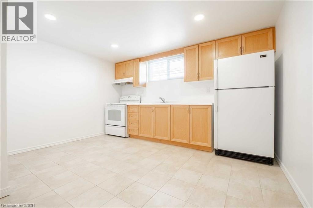 134 Marcella Crescent Unit# B, Hamilton, Ontario L8K 6G3 - Photo 7 - 40843802