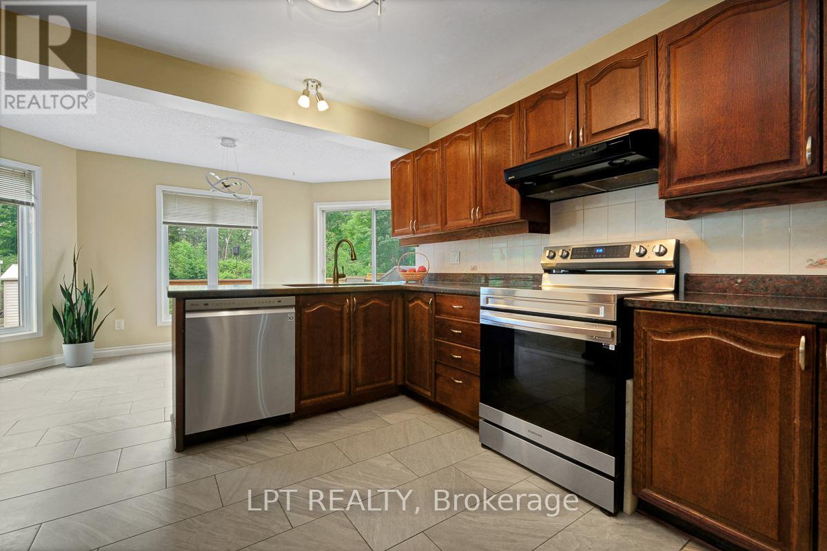61 Shetland Way, Ottawa, Ontario  K2M 1S4 - Photo 14 - X13502124