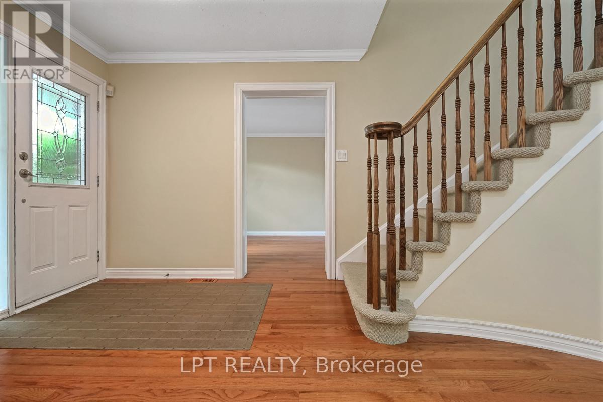 61 Shetland Way, Ottawa, Ontario  K2M 1S4 - Photo 4 - X13502124