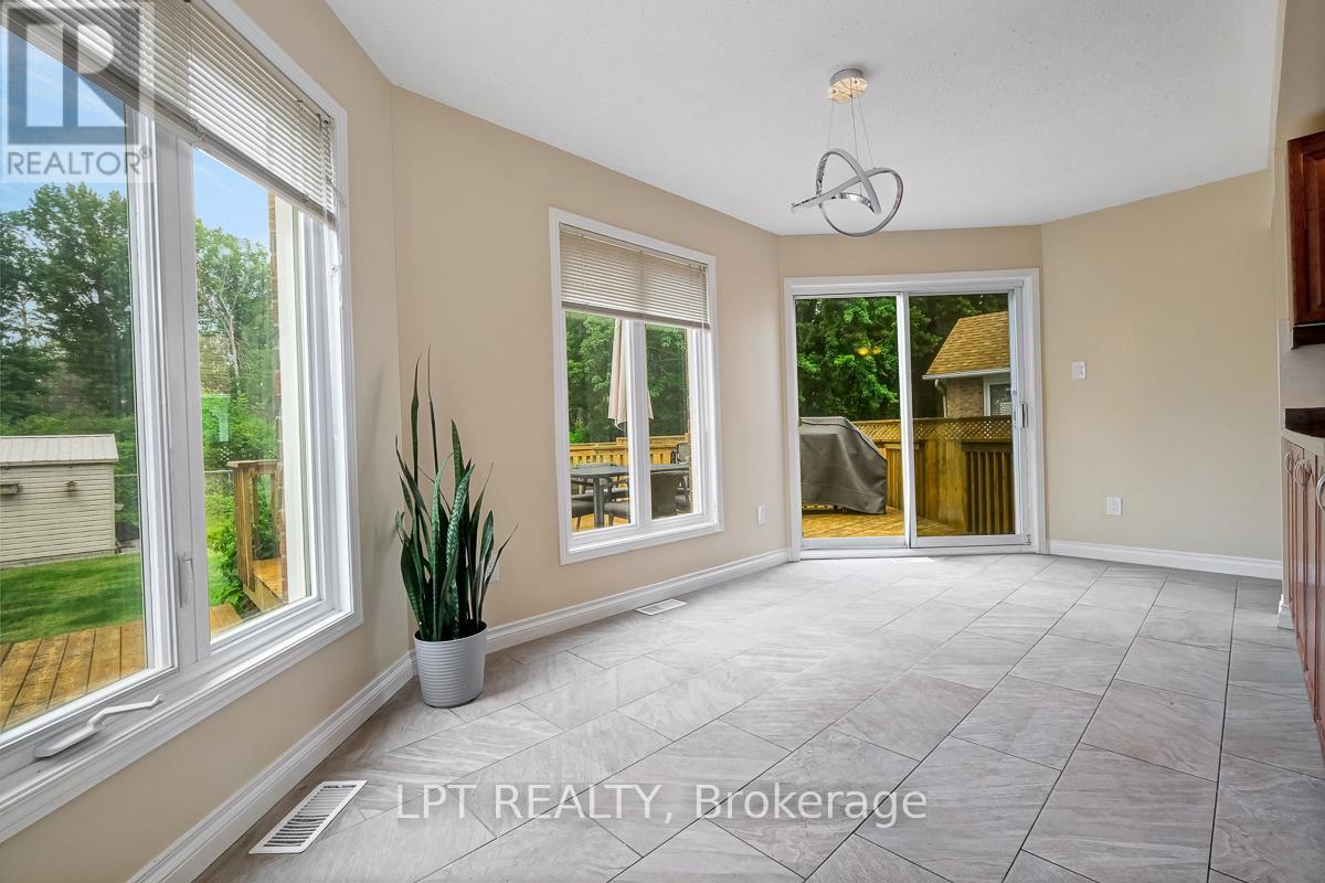 61 Shetland Way, Ottawa, Ontario  K2M 1S4 - Photo 8 - X13502124