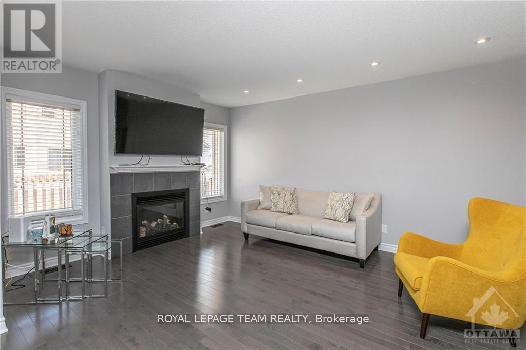 257 Gossamer Street, Ottawa, Ontario  K1W 0B2 - Photo 5 - X13502180