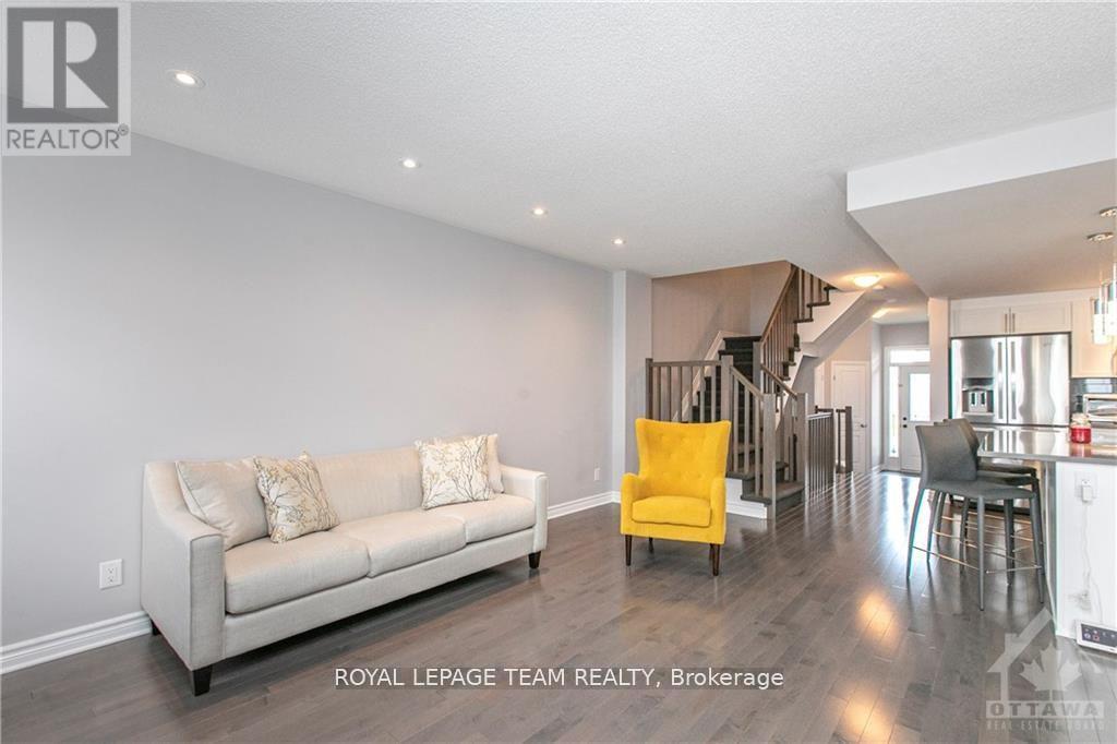 257 Gossamer Street, Ottawa, Ontario  K1W 0B2 - Photo 7 - X13502180