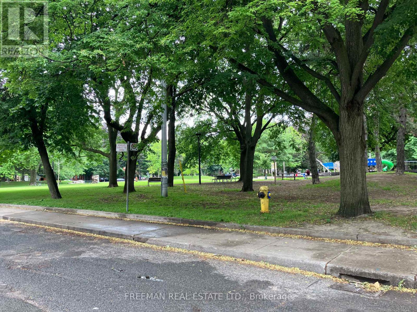 Lower - 27 Rossmore Road W, Toronto, Ontario  M6G 2M6 - Photo 12 - C13502138
