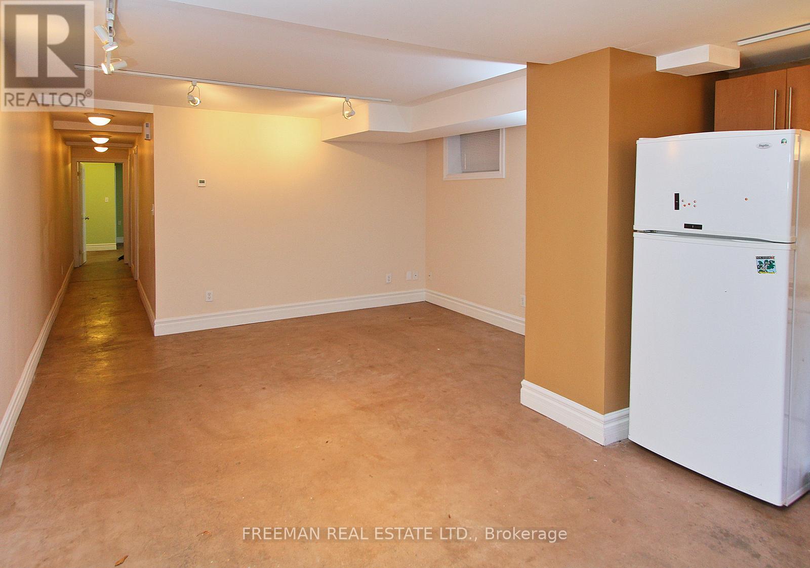 Lower - 27 Rossmore Road W, Toronto, Ontario  M6G 2M6 - Photo 4 - C13502138