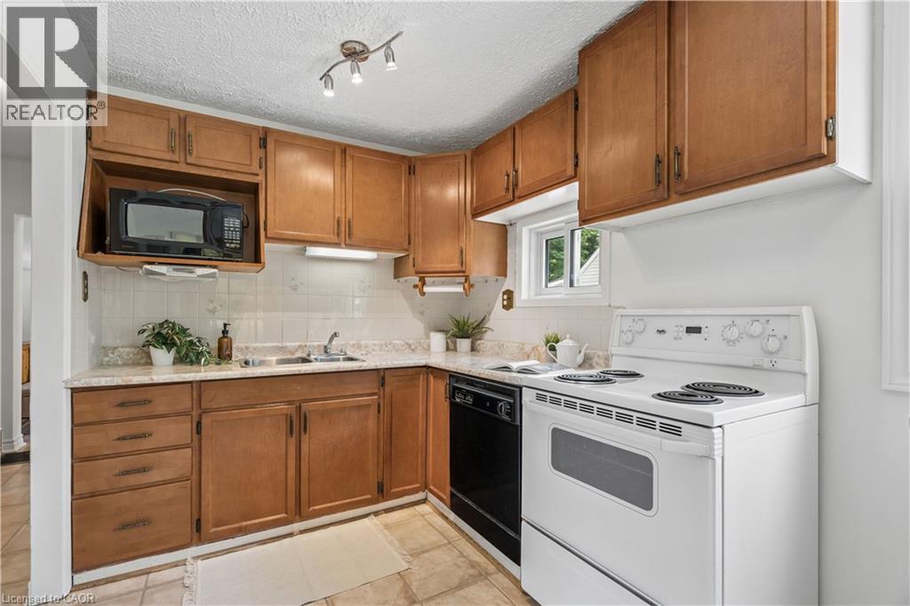 230 Mason Boulevard, Acton, Ontario  L7J 1A8 - Photo 9 - 40840856