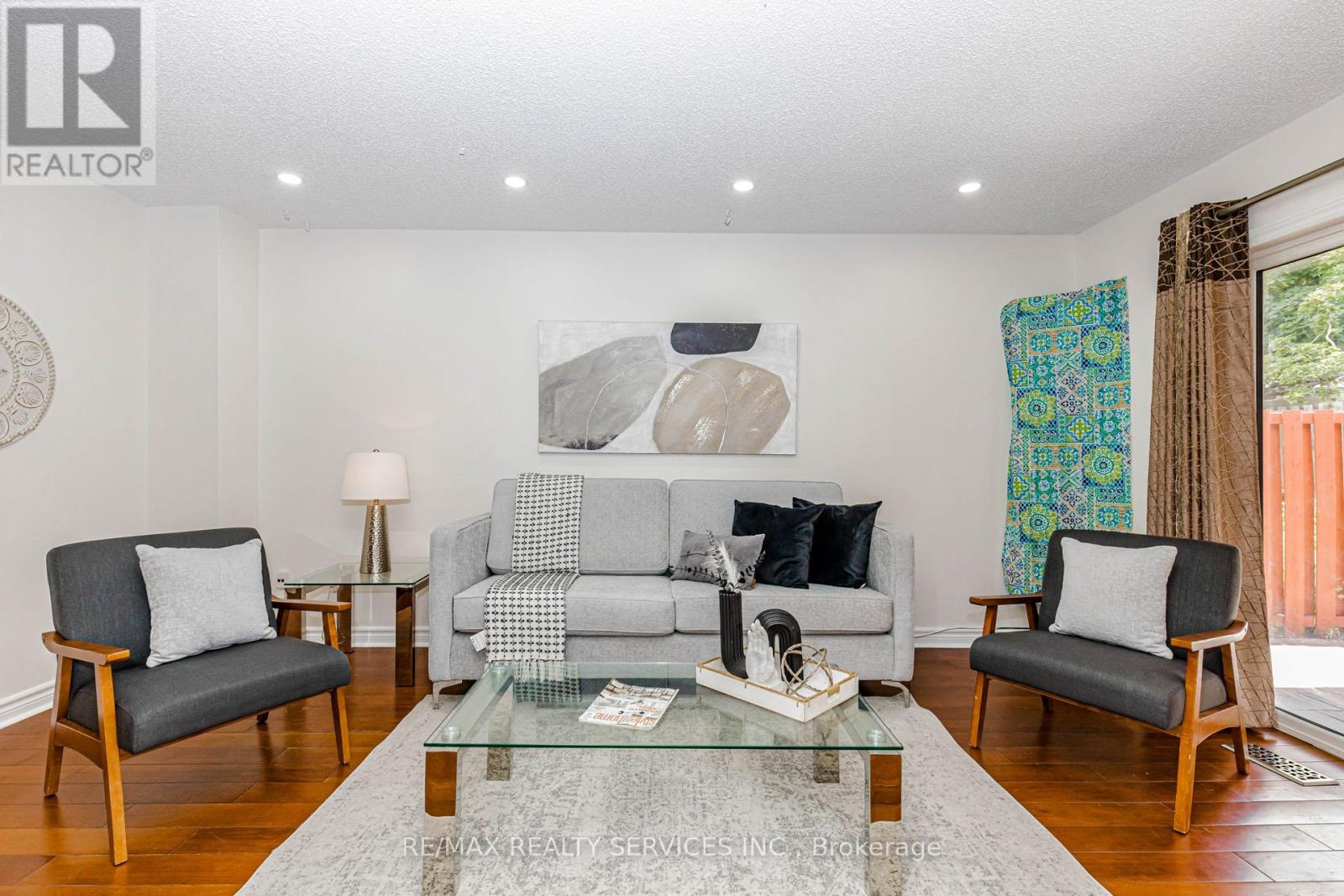 67 Morton Way, Brampton, Ontario  L6Y 2P4 - Photo 11 - W13488928