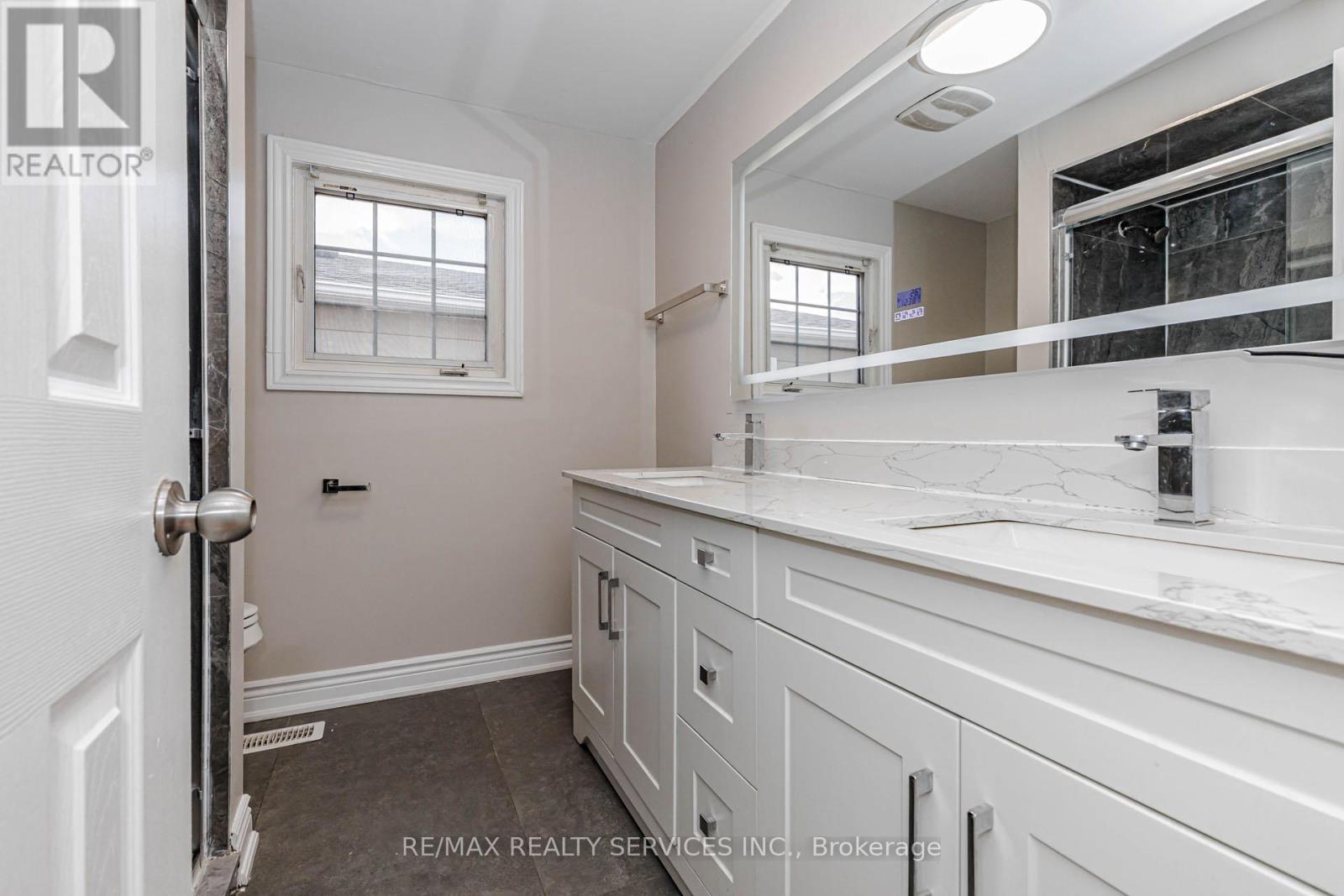67 Morton Way, Brampton, Ontario  L6Y 2P4 - Photo 35 - W13488928