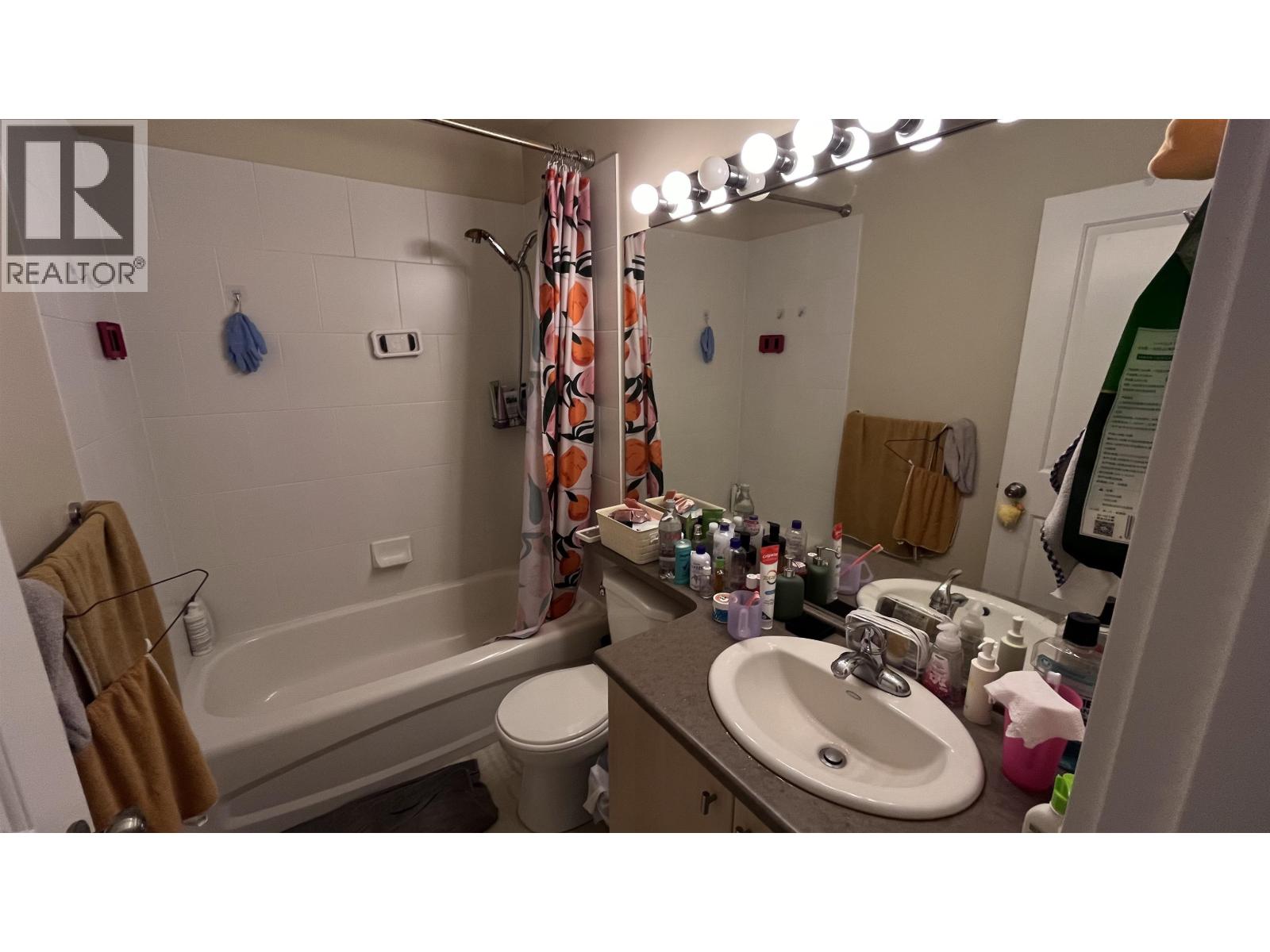 1xx 9229 University Crescent, Burnaby, British Columbia  V5A 4Z2 - Photo 15 - R3140873