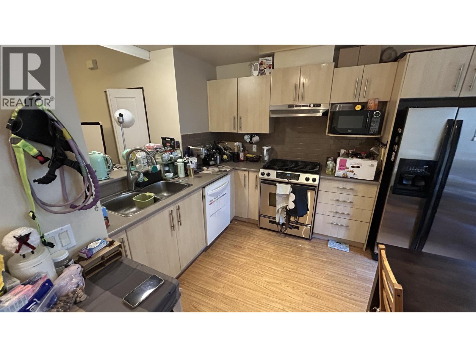 1xx 9229 University Crescent, Burnaby, British Columbia  V5A 4Z2 - Photo 8 - R3140873