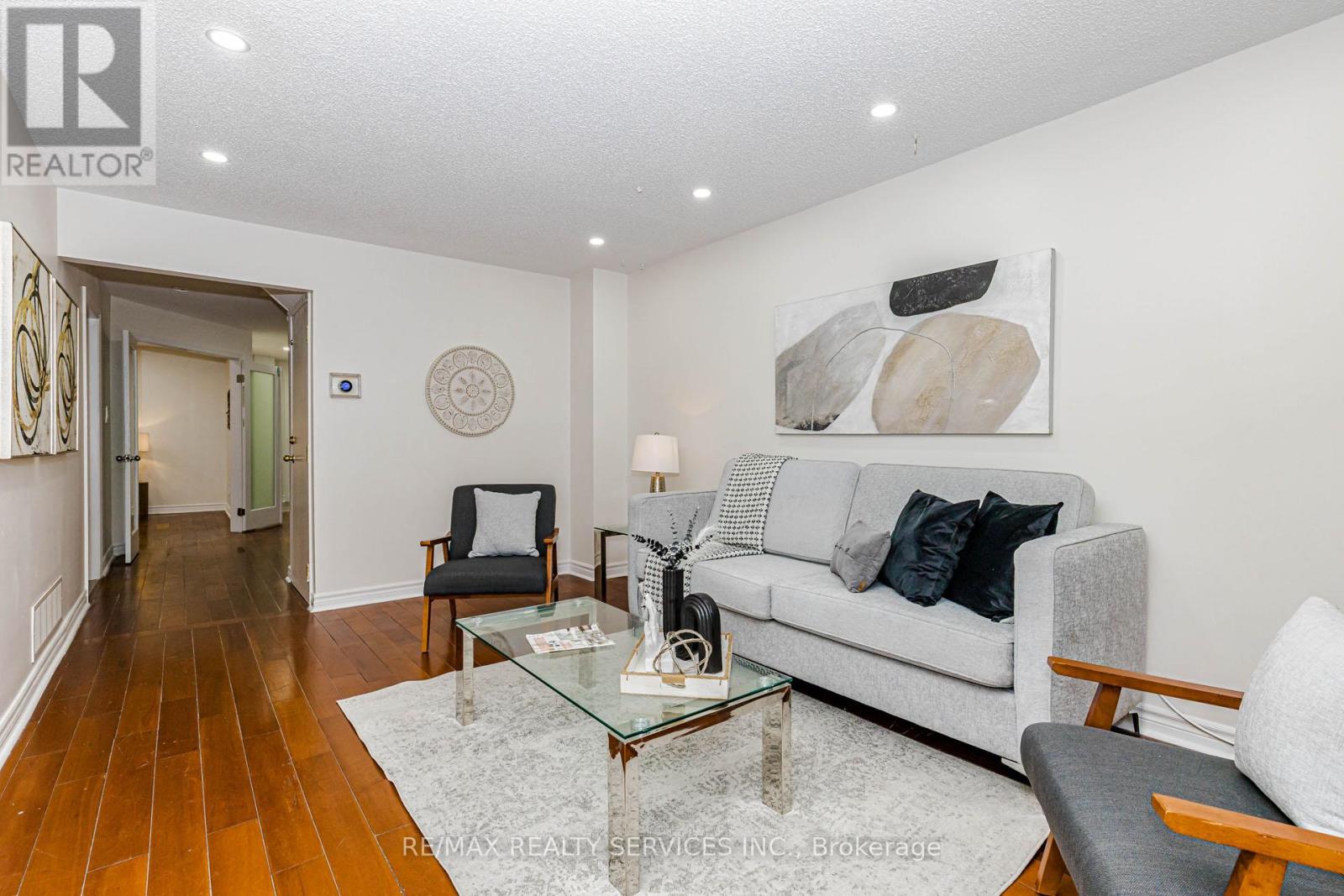 67 Morton Way, Brampton, Ontario  L6Y 2P4 - Photo 9 - W13488928