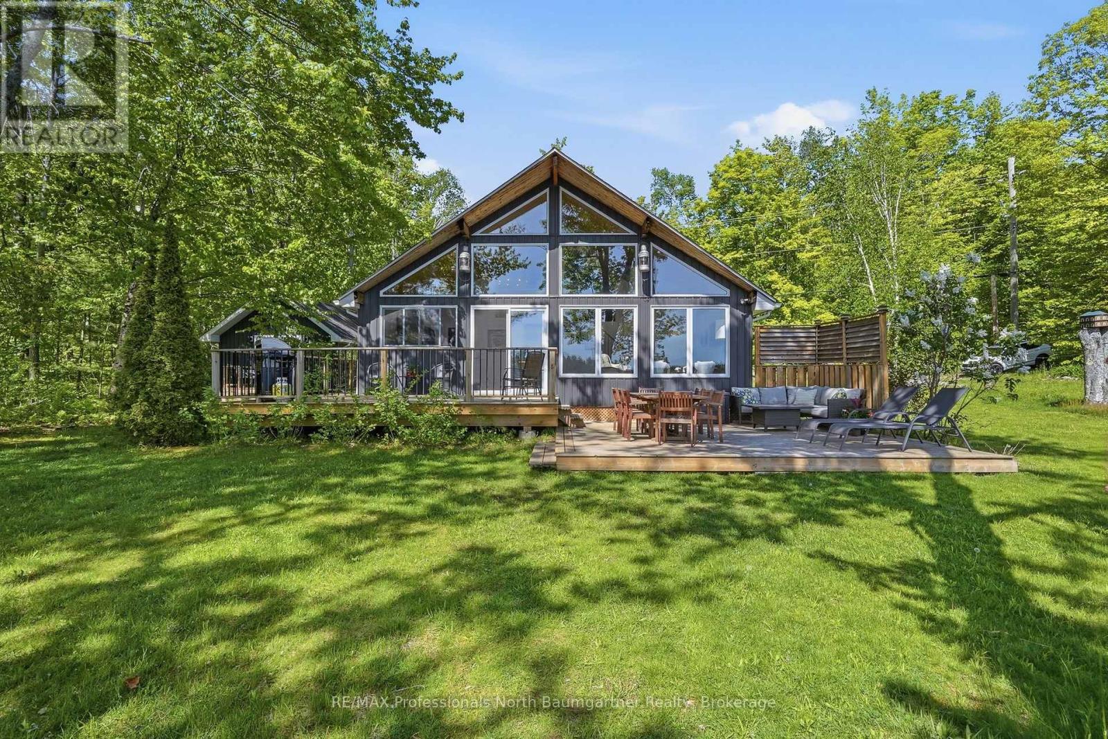 1033 POSTER LANE, Minden Hills, Ontario