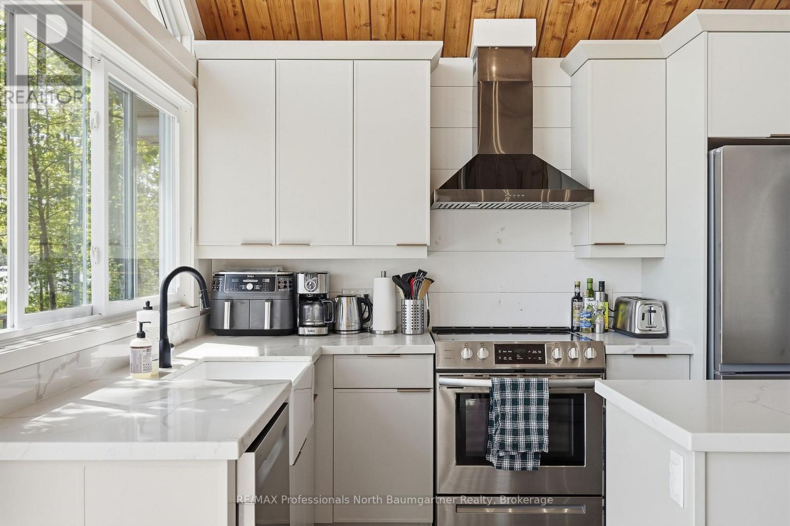 1033 Poster Lane, Minden Hills (Lutterworth), Ontario  K0M 2K0 - Photo 12 - X13502142