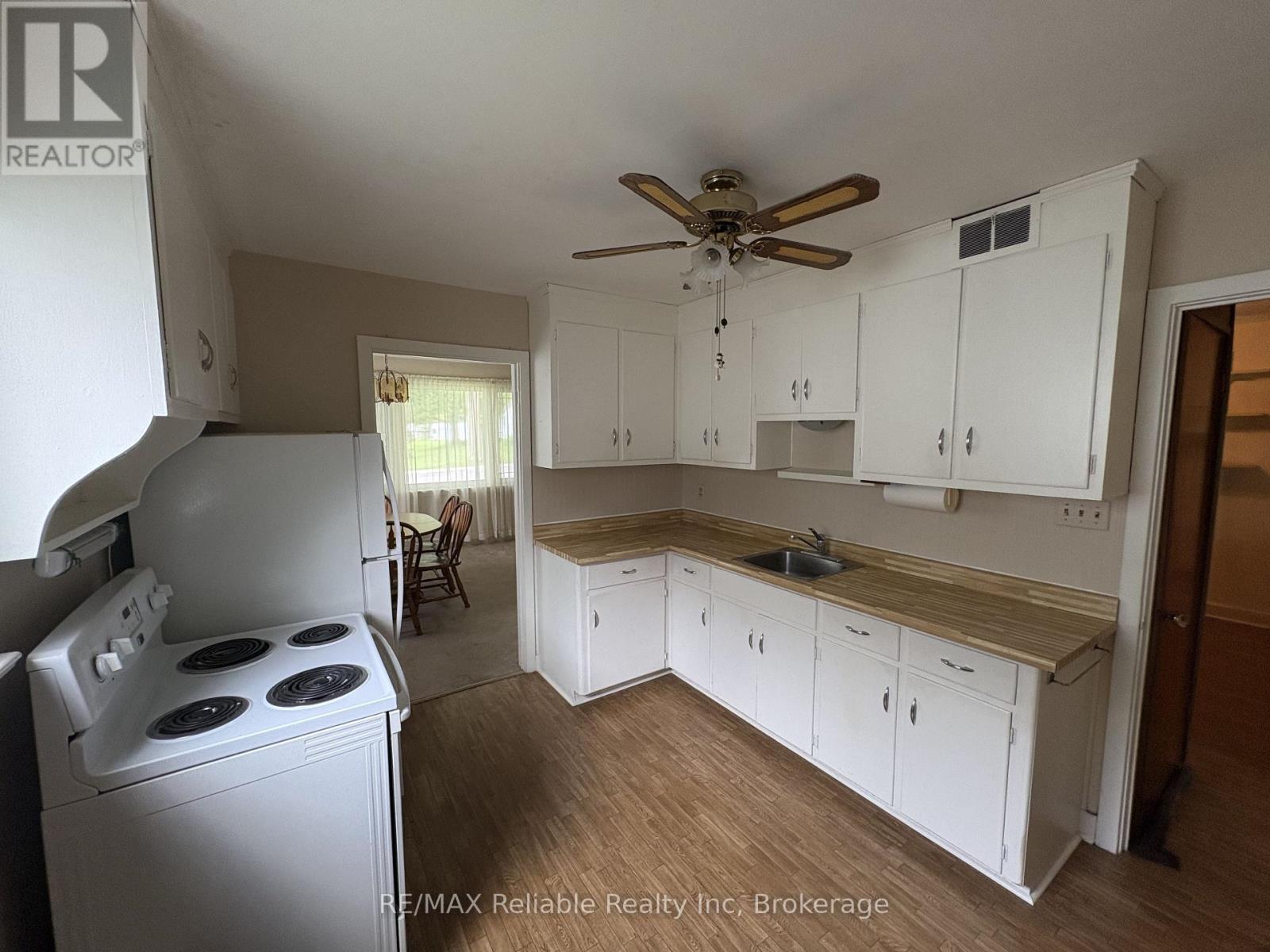 137 Fulton Street, Central Huron (Clinton), Ontario  N0M 1L0 - Photo 5 - X13502188