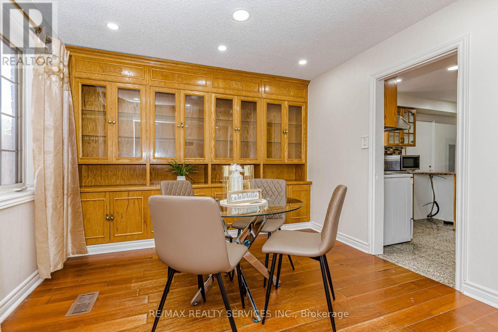 67 Morton Way, Brampton, Ontario  L6Y 2P4 - Photo 17 - W13488928