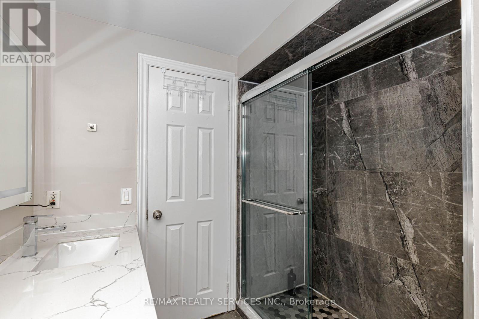 67 Morton Way, Brampton, Ontario  L6Y 2P4 - Photo 34 - W13488928