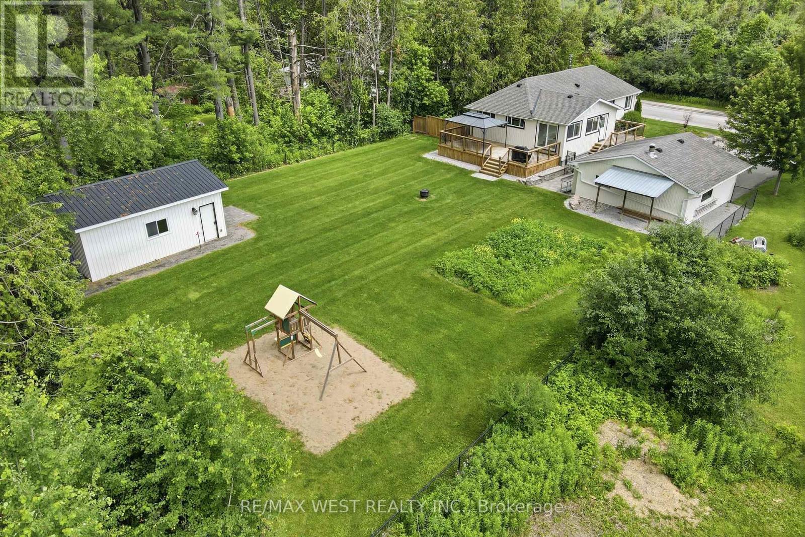 12 Station Road, Georgina, Ontario  L0E 1N0 - Photo 11 - N13502102