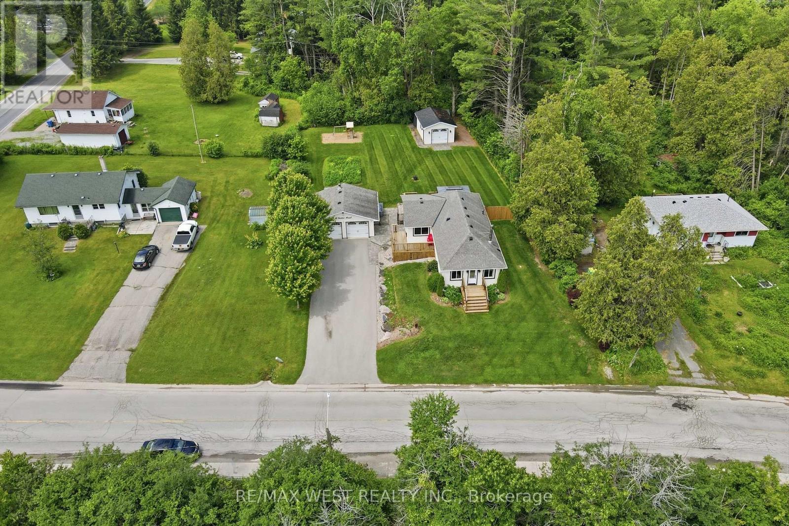12 Station Road, Georgina, Ontario  L0E 1N0 - Photo 15 - N13502102