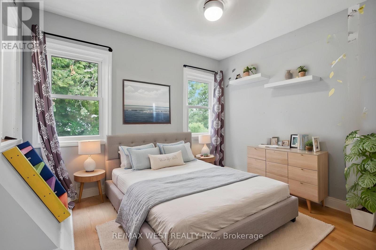 12 Station Road, Georgina, Ontario  L0E 1N0 - Photo 6 - N13502102