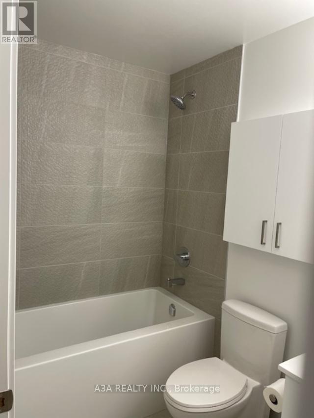2401 - 50 UPPER MALL WAY - Photo 30