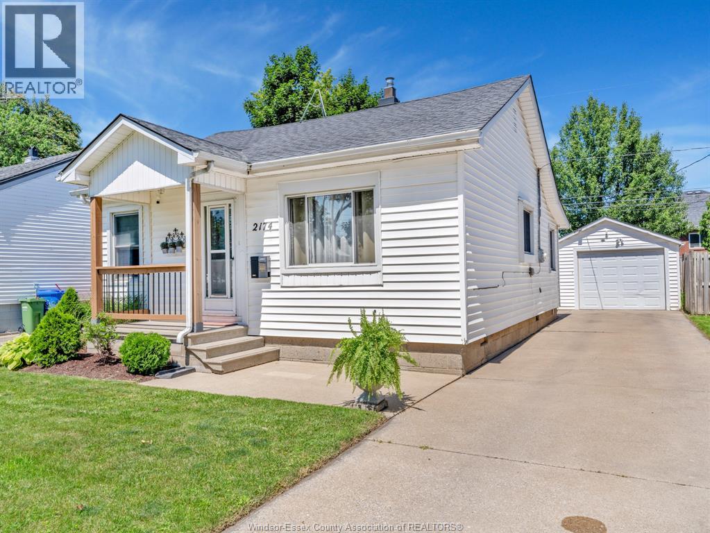 2174 FOREST AVENUE, Windsor, Ontario