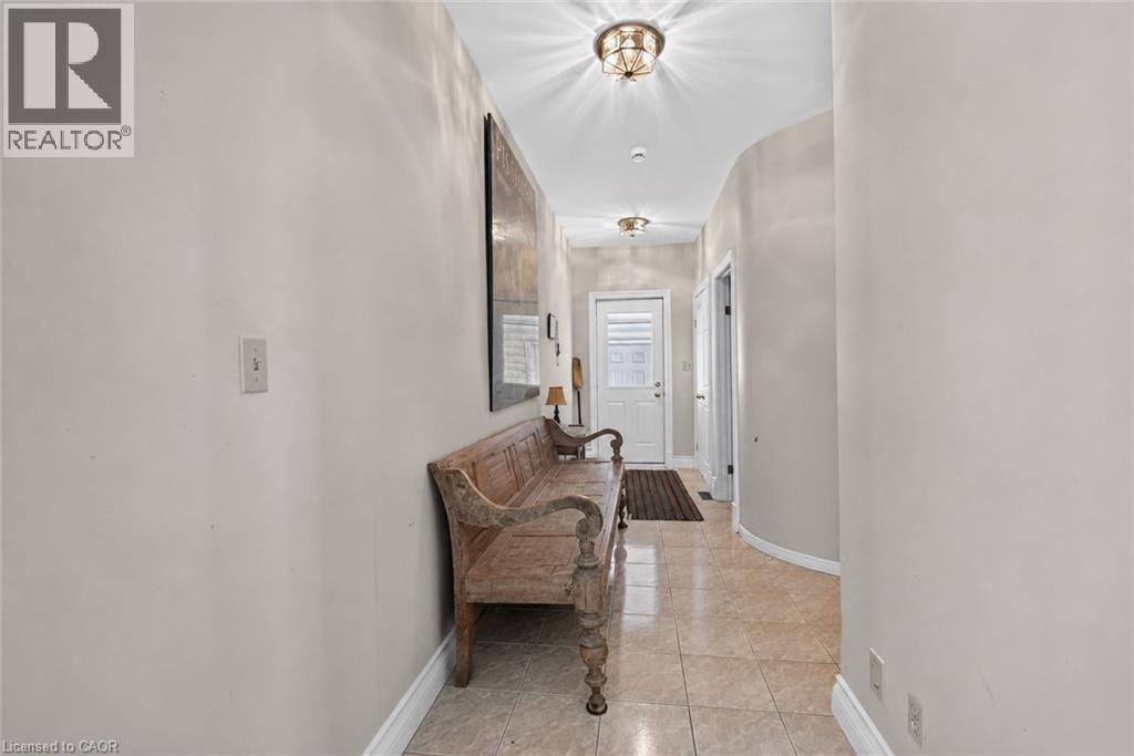 4956 Sann Road N, Beamsville, Ontario  L3J 1J9 - Photo 14 - 40842362