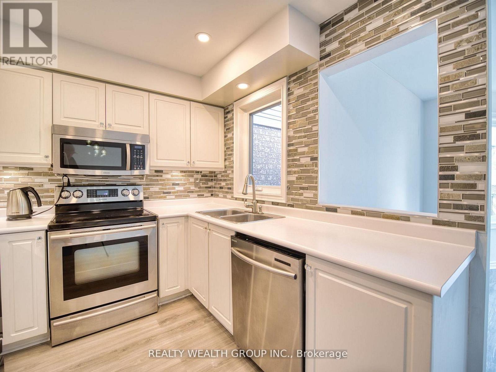 11 Birchcliffe Drive, Brampton, Ontario  L6Z 4T3 - Photo 14 - W13502150