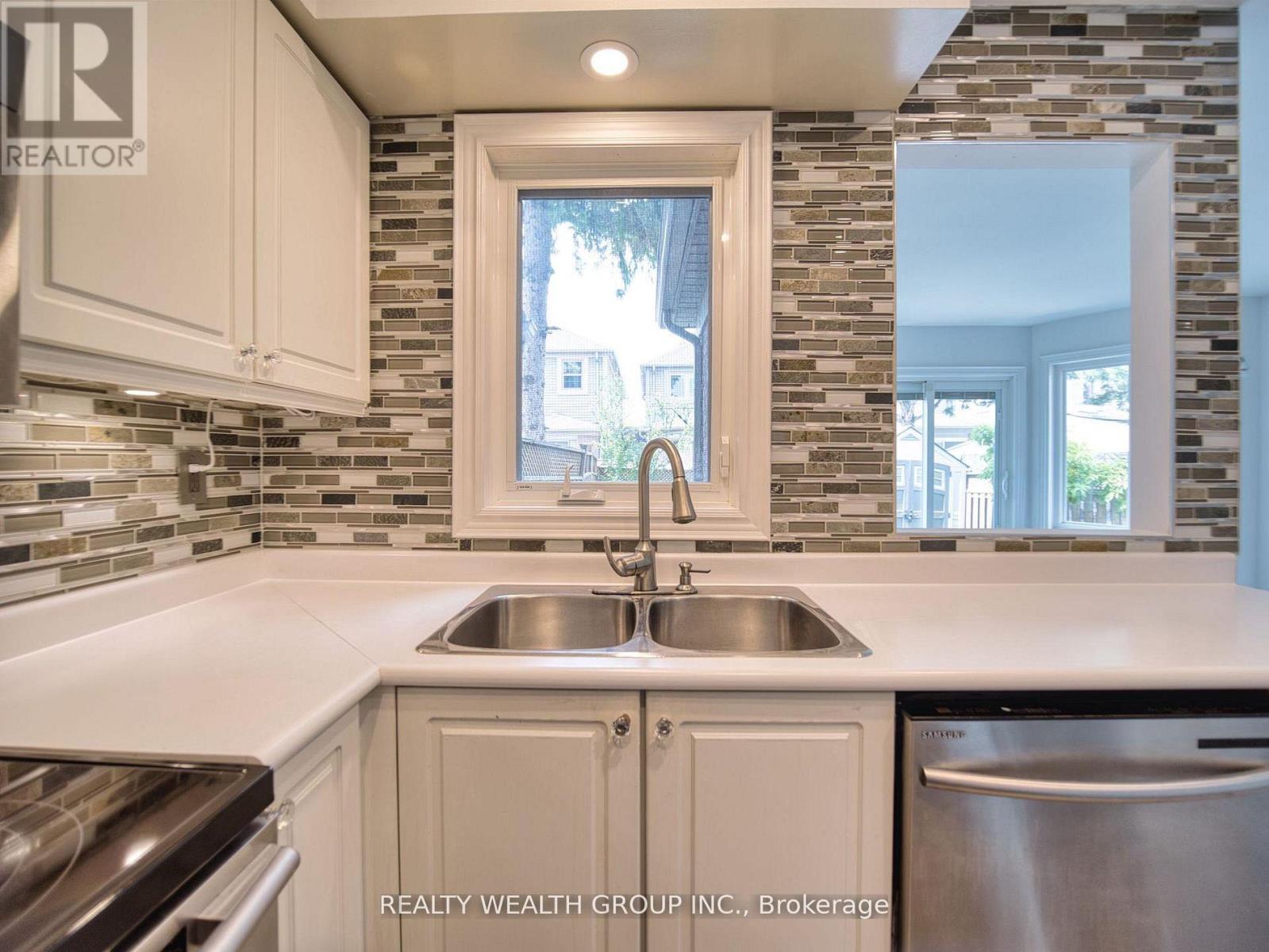 11 Birchcliffe Drive, Brampton, Ontario  L6Z 4T3 - Photo 17 - W13502150