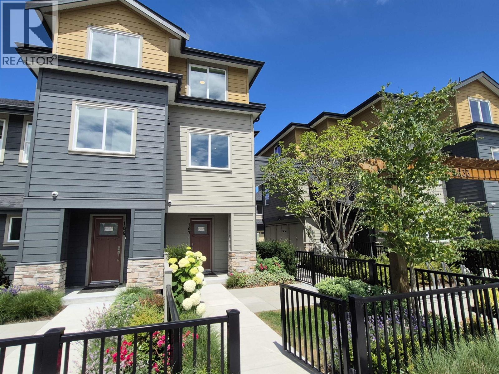 107 8233 Williams Road, Richmond, British Columbia  V7A 1G4 - Photo 2 - R3139965