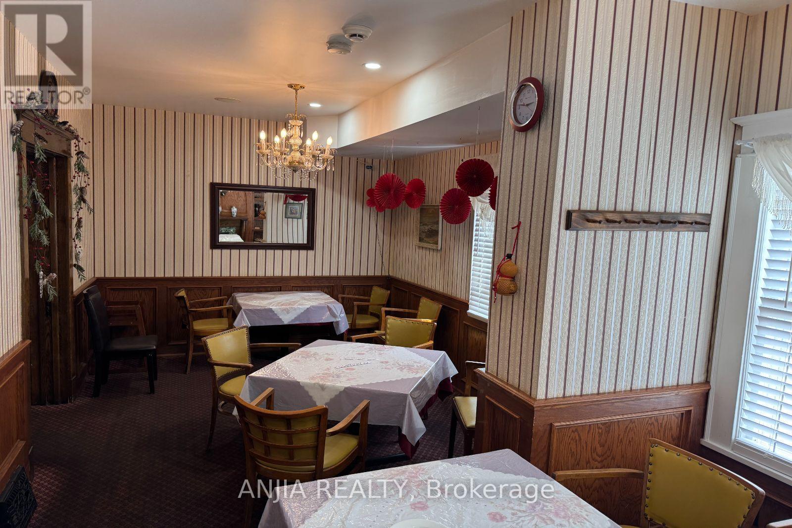 5689 Main Street, Niagara Falls, Ontario  L2G 5Z3 - Photo 6 - X13502100