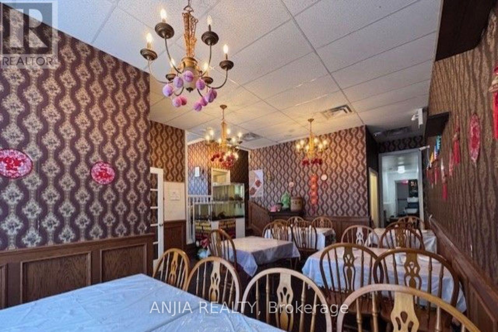 5689 Main Street, Niagara Falls, Ontario  L2G 5Z3 - Photo 7 - X13502100