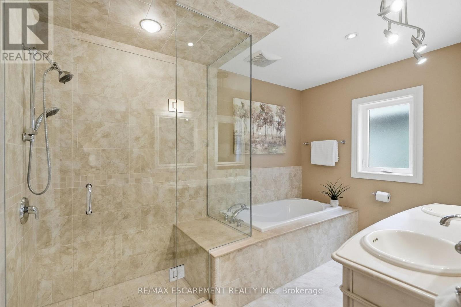101 Victoria Street, Hamilton, Ontario  L9H 2C1 - Photo 16 - X13502192