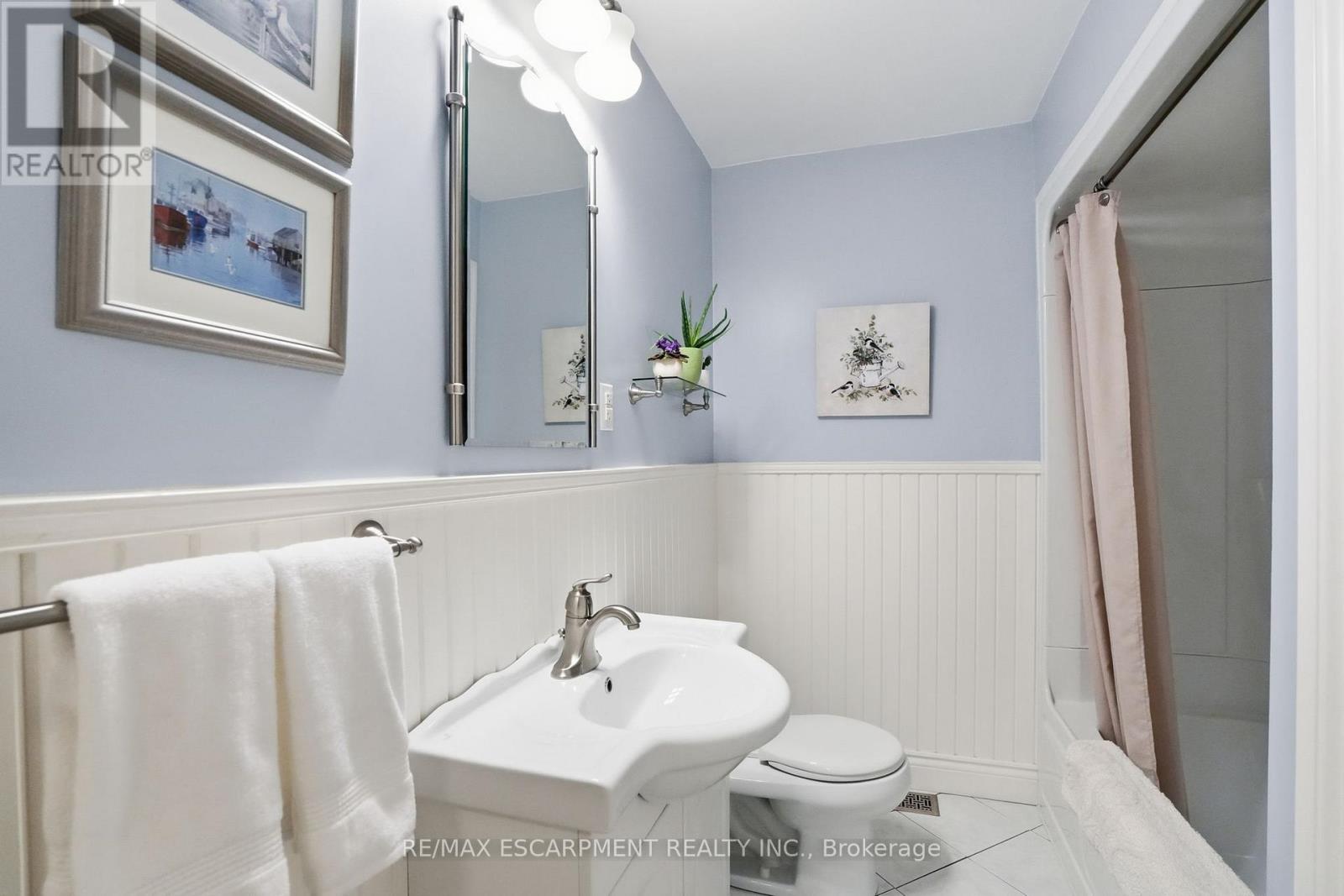 101 Victoria Street, Hamilton, Ontario  L9H 2C1 - Photo 22 - X13502192