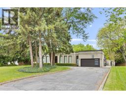 3521 OUELLETTE, Windsor, Ontario